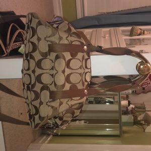 •Coach Weekender Bag•